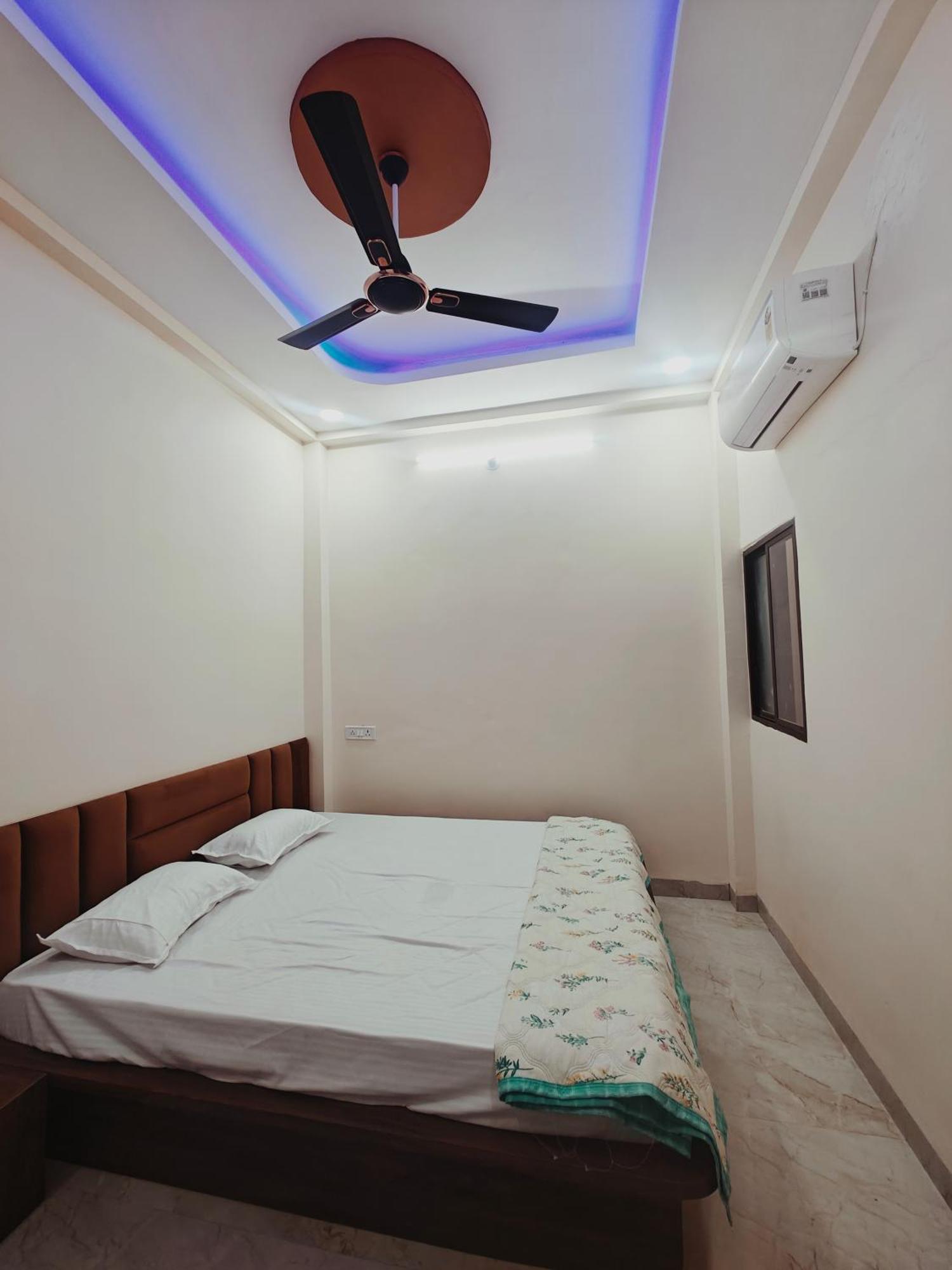Nandi Homes Homestay ウッジャイン エクステリア 写真